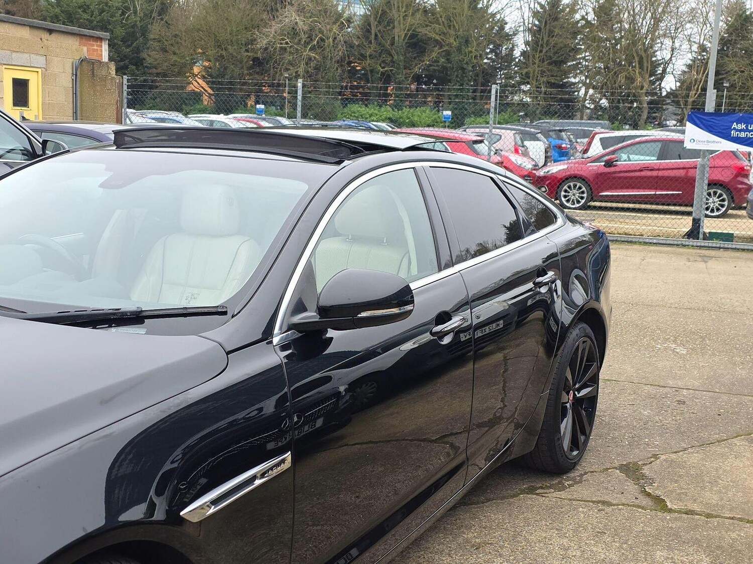 Used Jaguar XJ 2015 for sale - 77789293: Photo 38