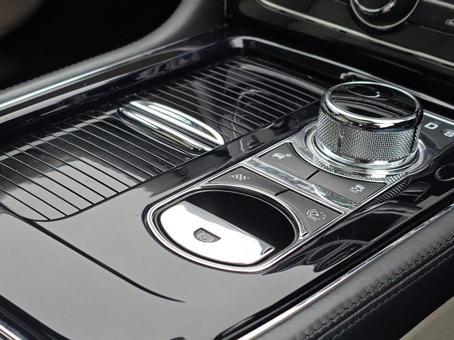 Used Jaguar XJ 2015 for sale - 77789293: Photo 46