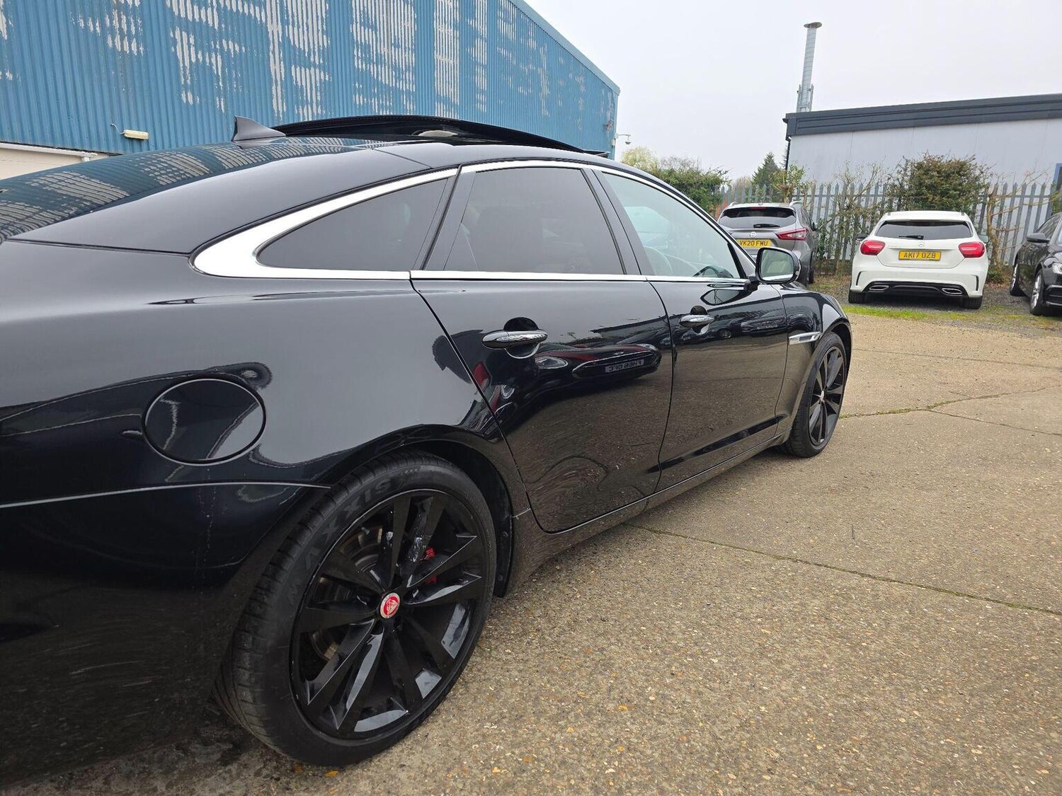 Used Jaguar XJ 2015 for sale - 77789293: Photo 9