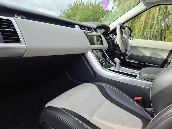 Used Land Rover Range Rover Sport 2018 for sale - 76178975: Photo 22