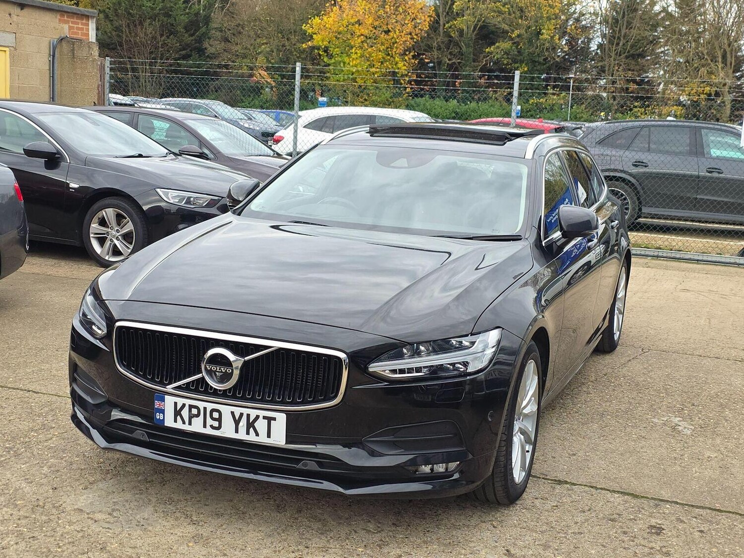 Used Volvo V90 2019 for sale - 76476950: Photo 4