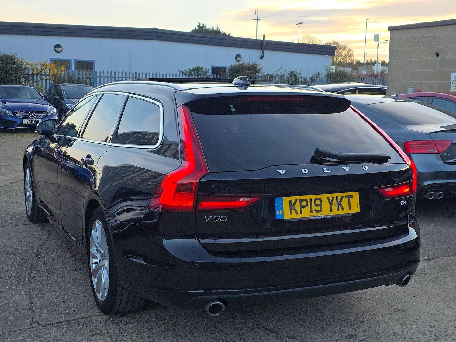 Used Volvo V90 2019 for sale - 76476950: Photo 7