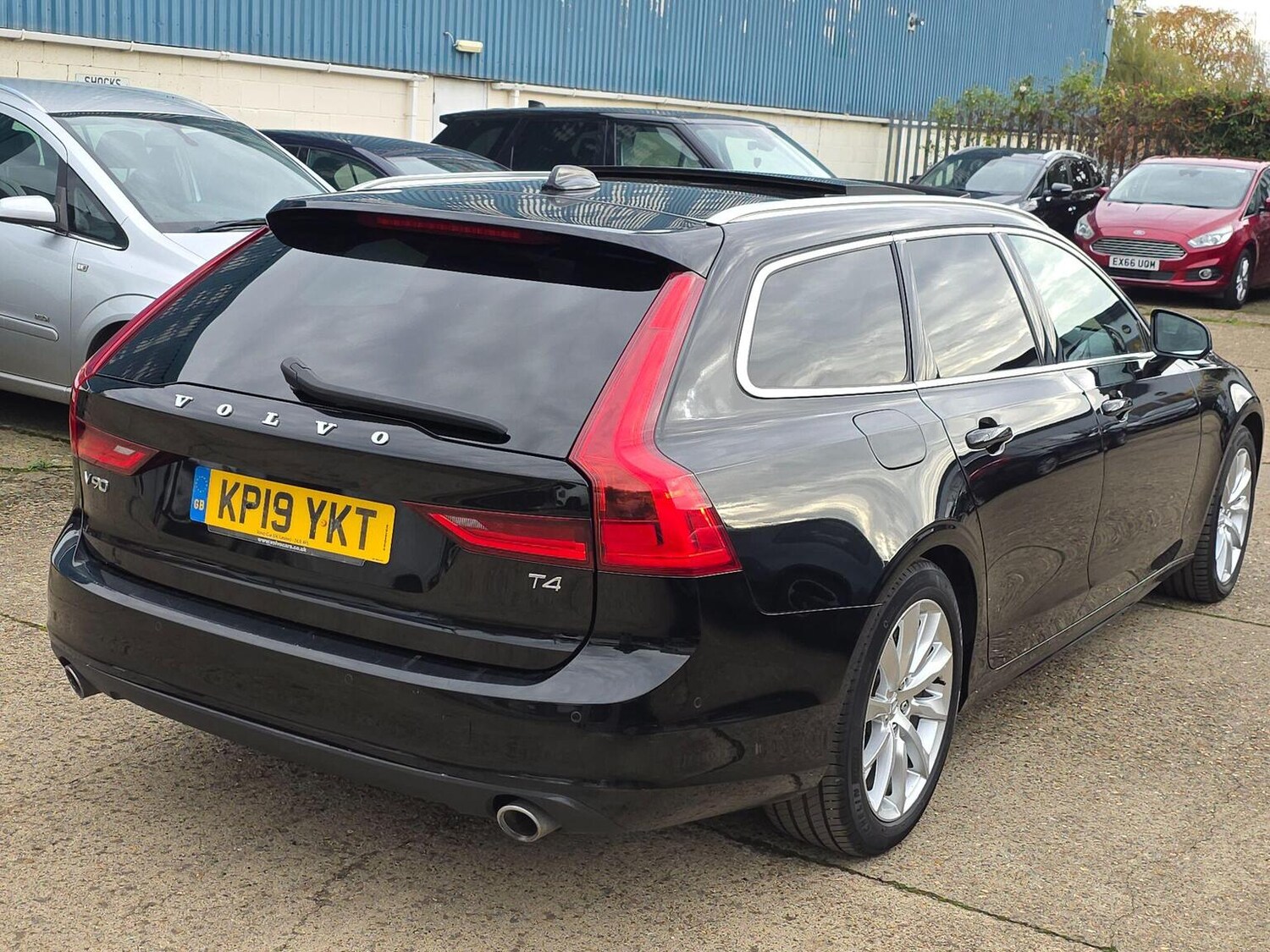 Used Volvo V90 2019 for sale - 76476950: Photo 9