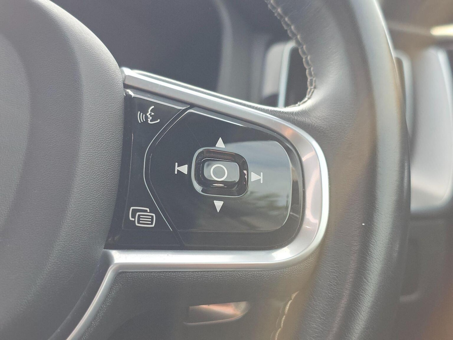 Used Volvo XC60 2020 for sale - 77154351: Photo 18