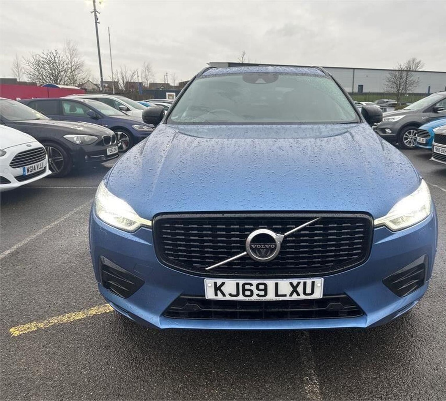 Used Volvo XC60 2020 for sale - 77154351: Photo 2