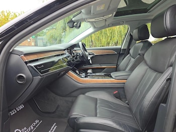 Used Audi A8 2017 for sale - 77342564: Photo