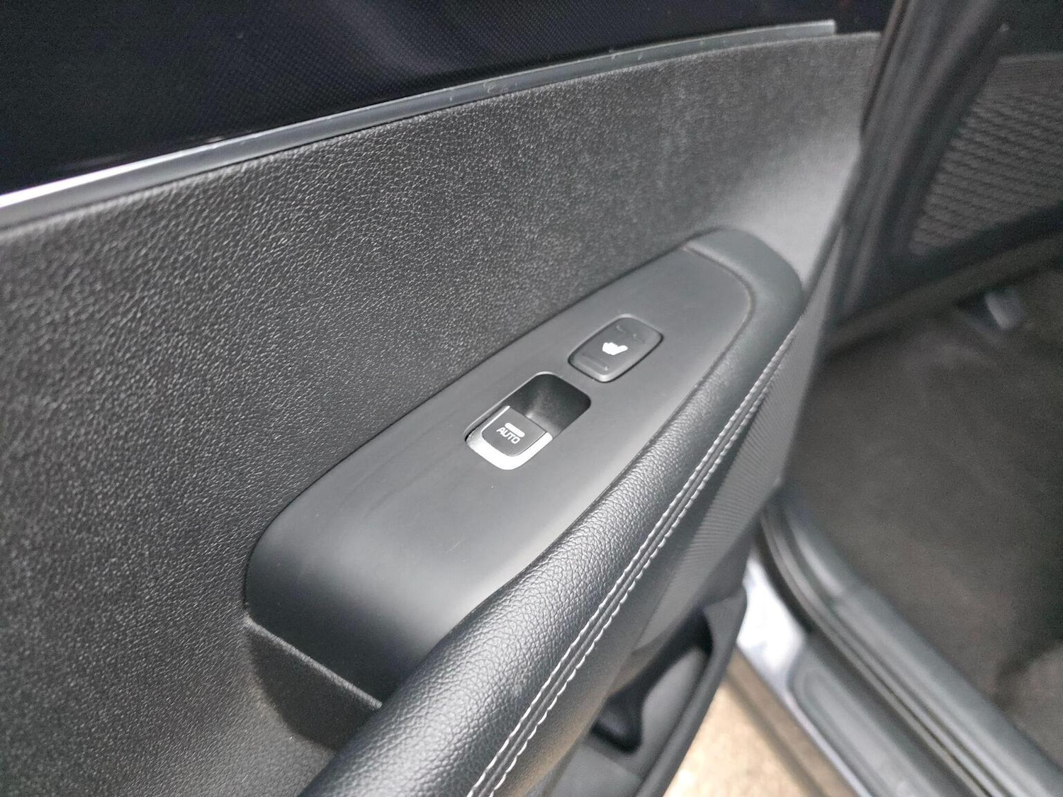 Used Kia Sorento 2015 for sale - 77438382: Photo 19