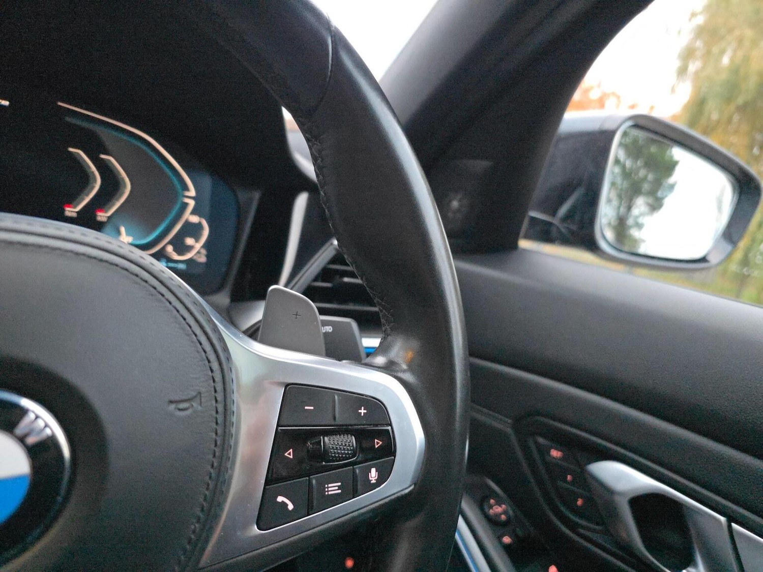 Used BMW 3 Series 2019 for sale - 76769542: Photo 19