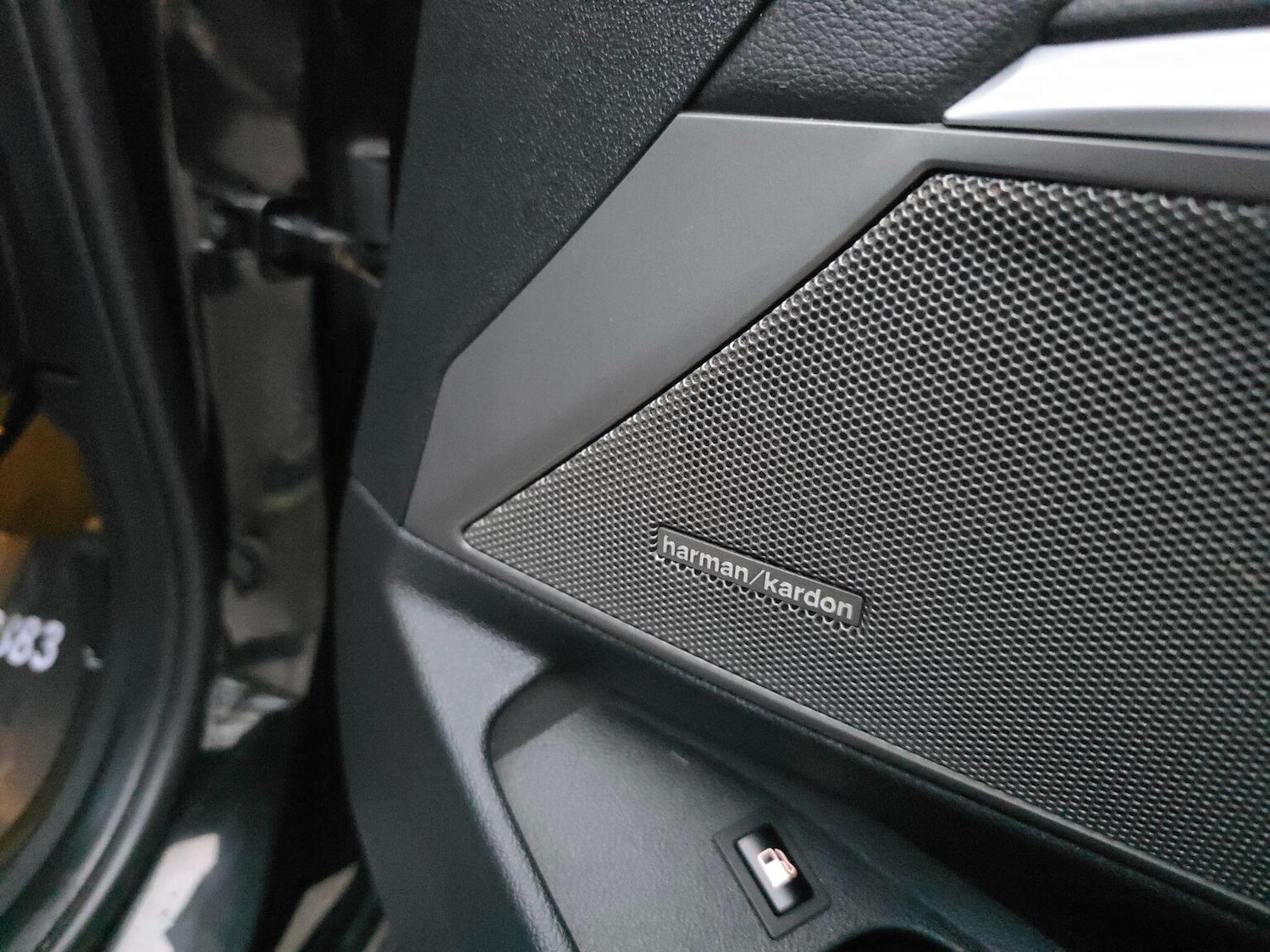 Used BMW 3 Series 2019 for sale - 76769542: Photo 23