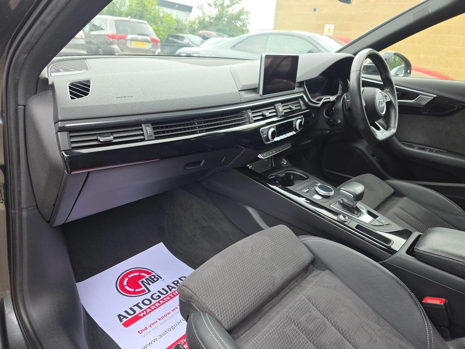 Used Audi A4 Avant 2018 for sale - 76107256: Photo 12