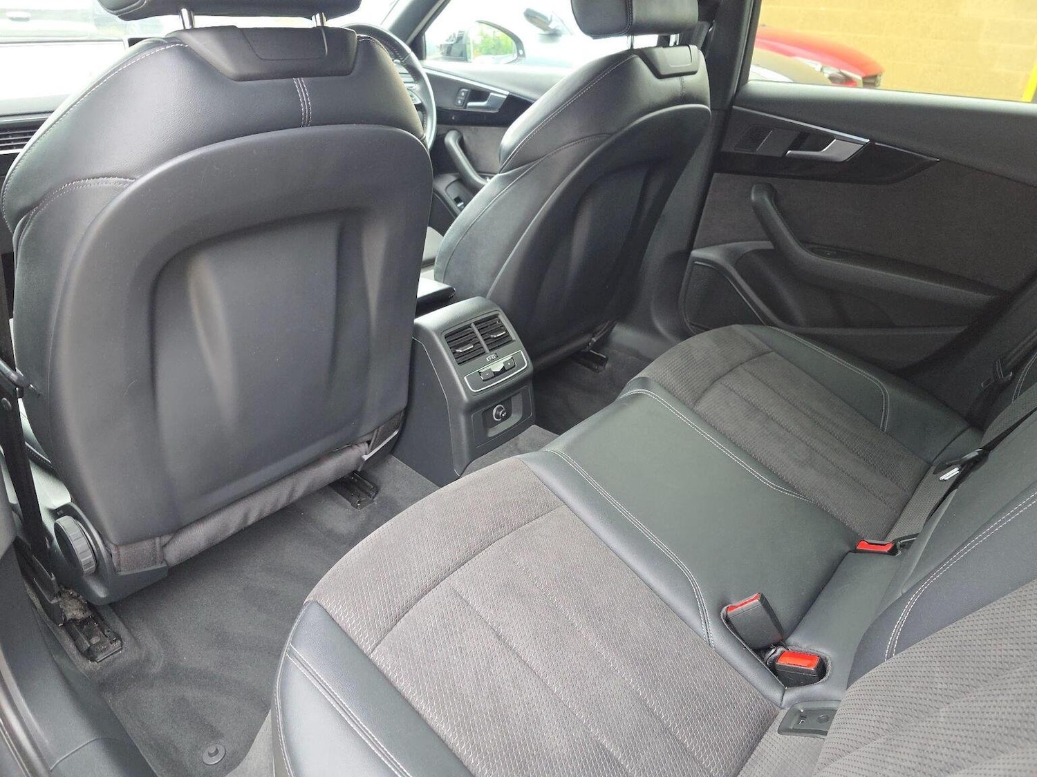 Used Audi A4 Avant 2018 for sale - 76107256: Photo 17