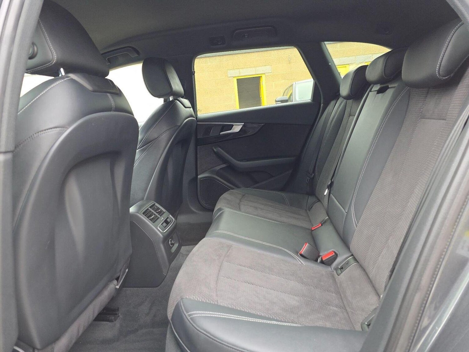 Used Audi A4 Avant 2018 for sale - 76107256: Photo 18