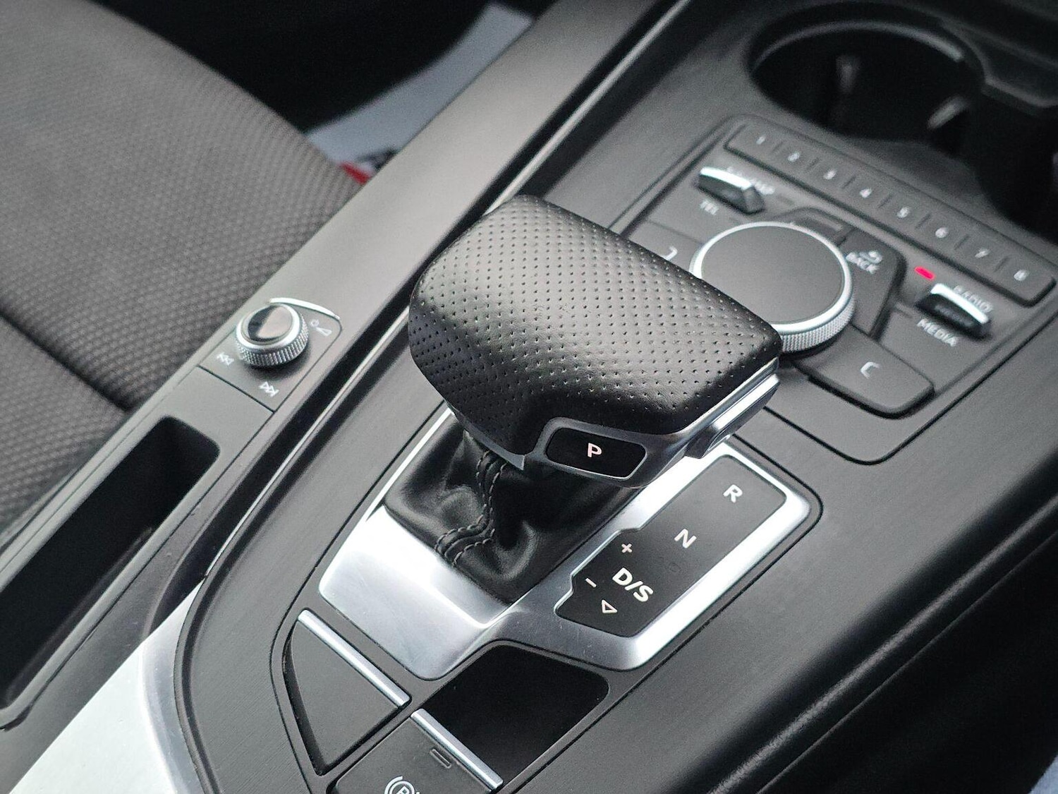 Used Audi A4 2016 for sale - 77303750: Photo 10