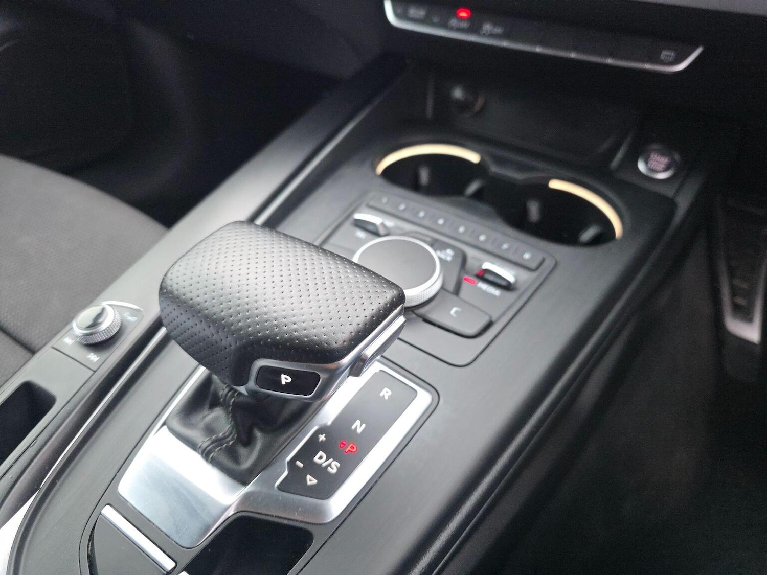 Used Audi A4 2016 for sale - 77303750: Photo 12