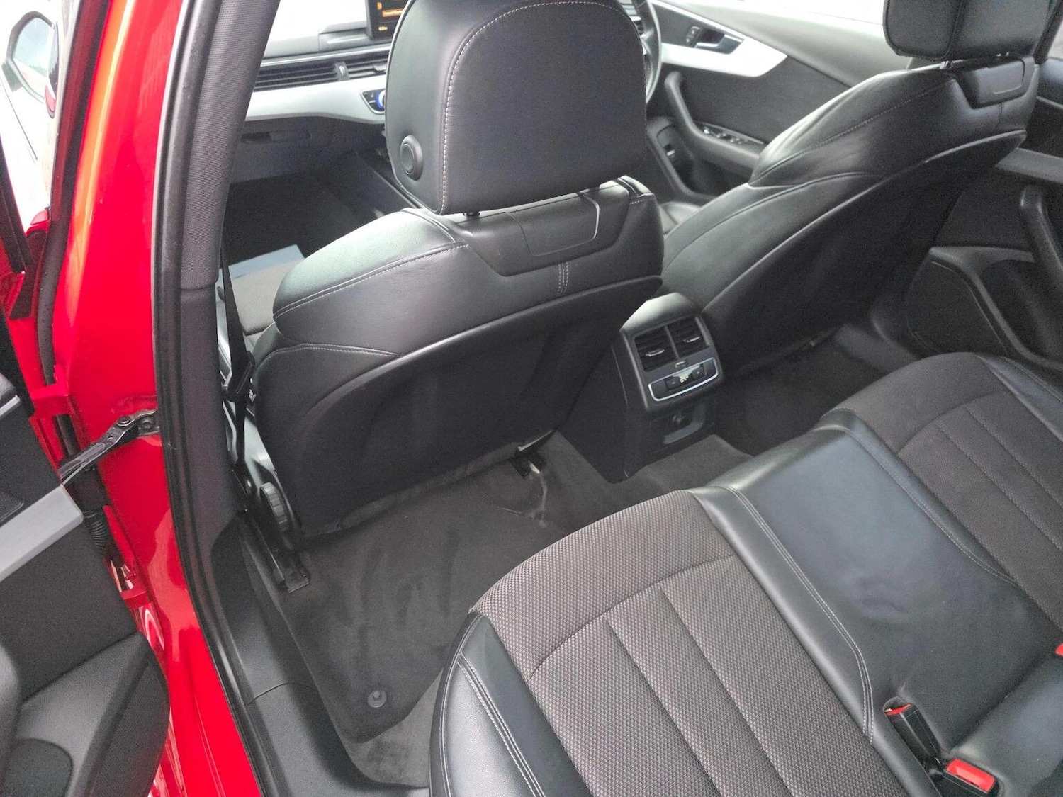 Used Audi A4 2016 for sale - 77303750: Photo 14