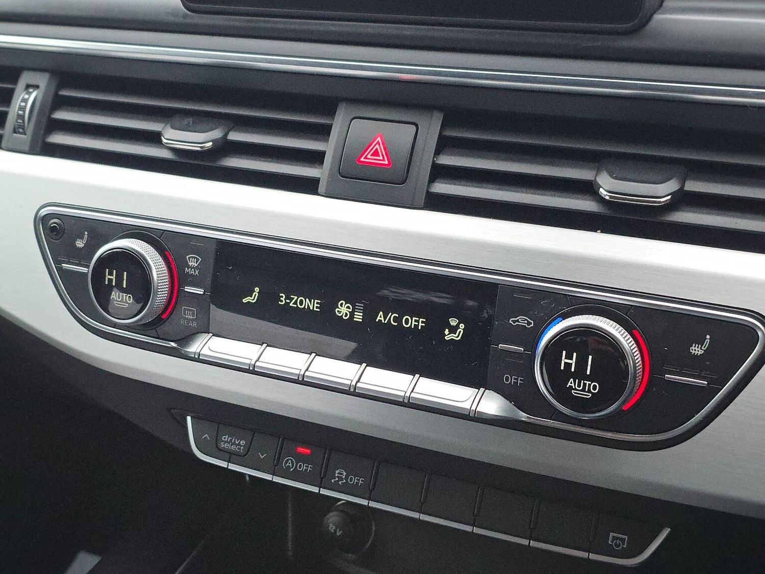 Used Audi A4 2016 for sale - 77303750: Photo 25