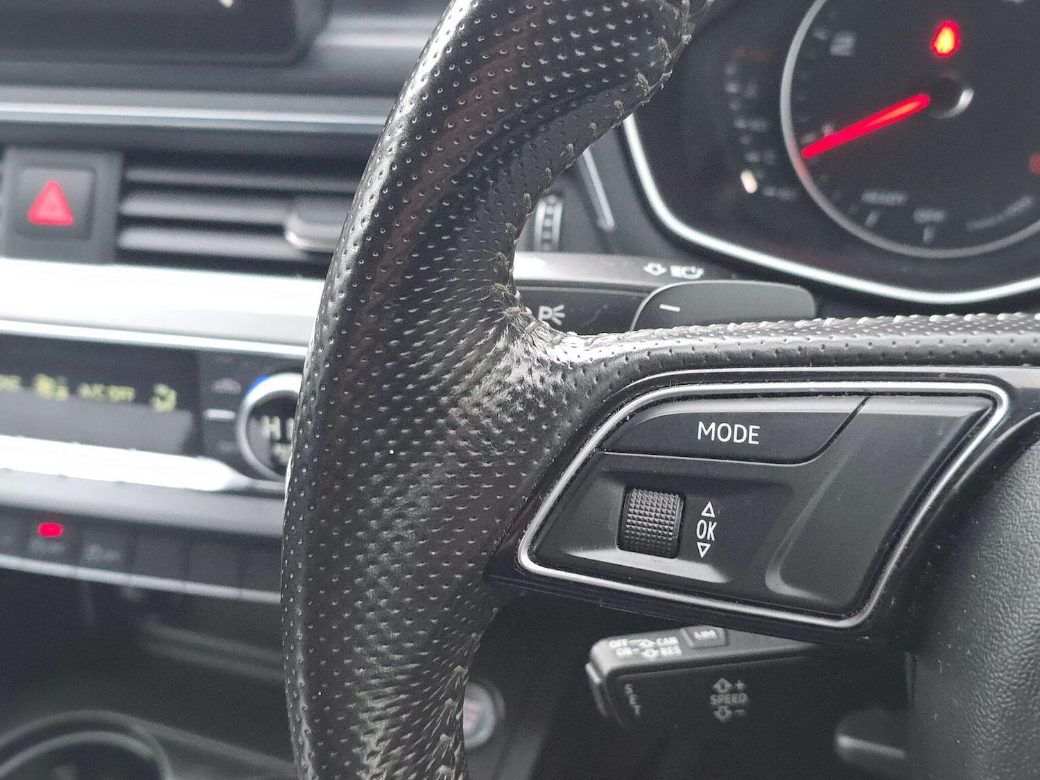 Used Audi A4 2016 for sale - 77303750: Photo 32