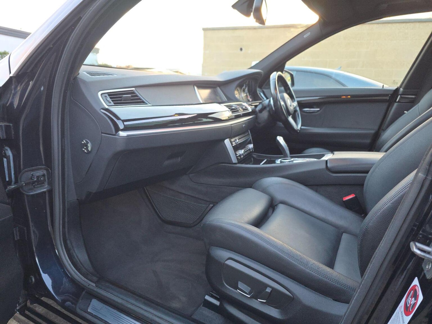 Used BMW 5 Series 2014 for sale - 76476967: Photo 29