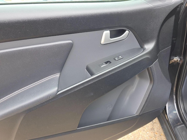Used Kia Sportage 2011 for sale - 76107398: Photo 20