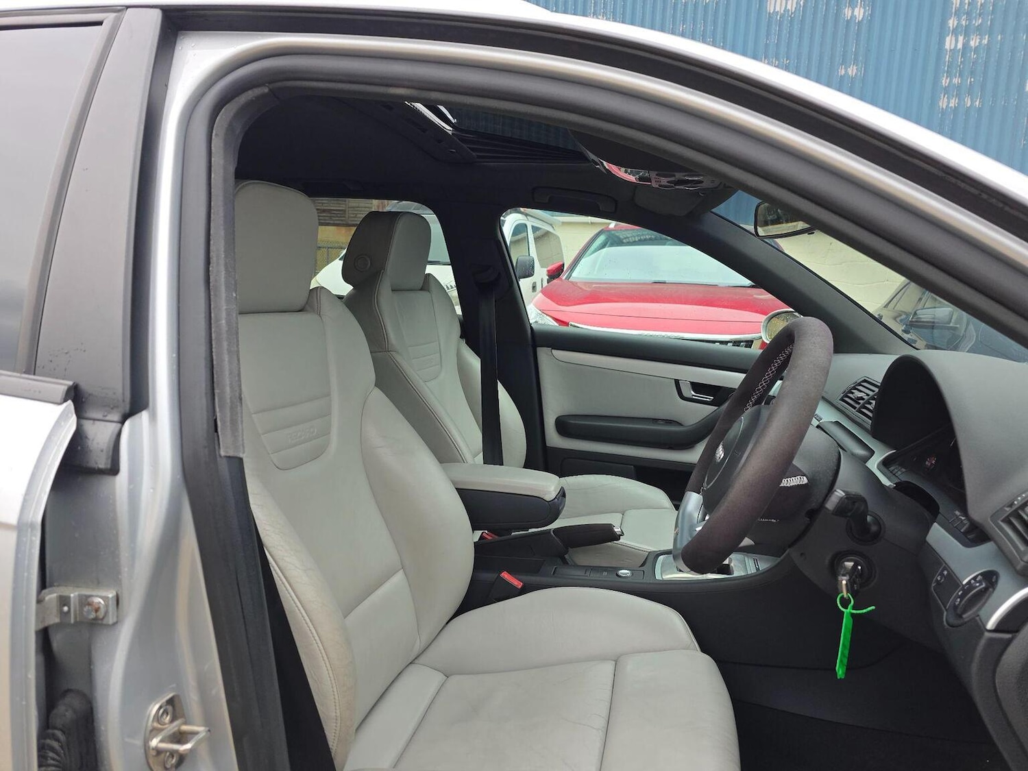 Used Audi RS4 2007 for sale - 77162178: Photo 17