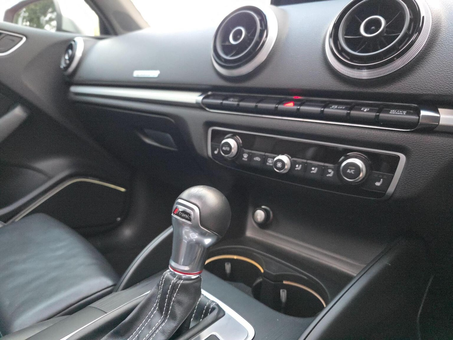 Used Audi A3 2016 for sale - 76521109: Photo 9