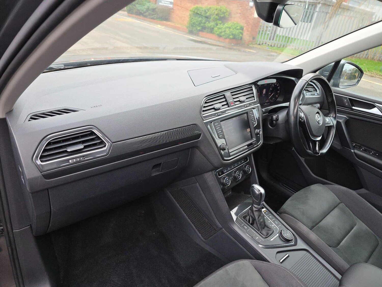 Used Volkswagen Tiguan 2017 for sale - 77501496: Photo 12