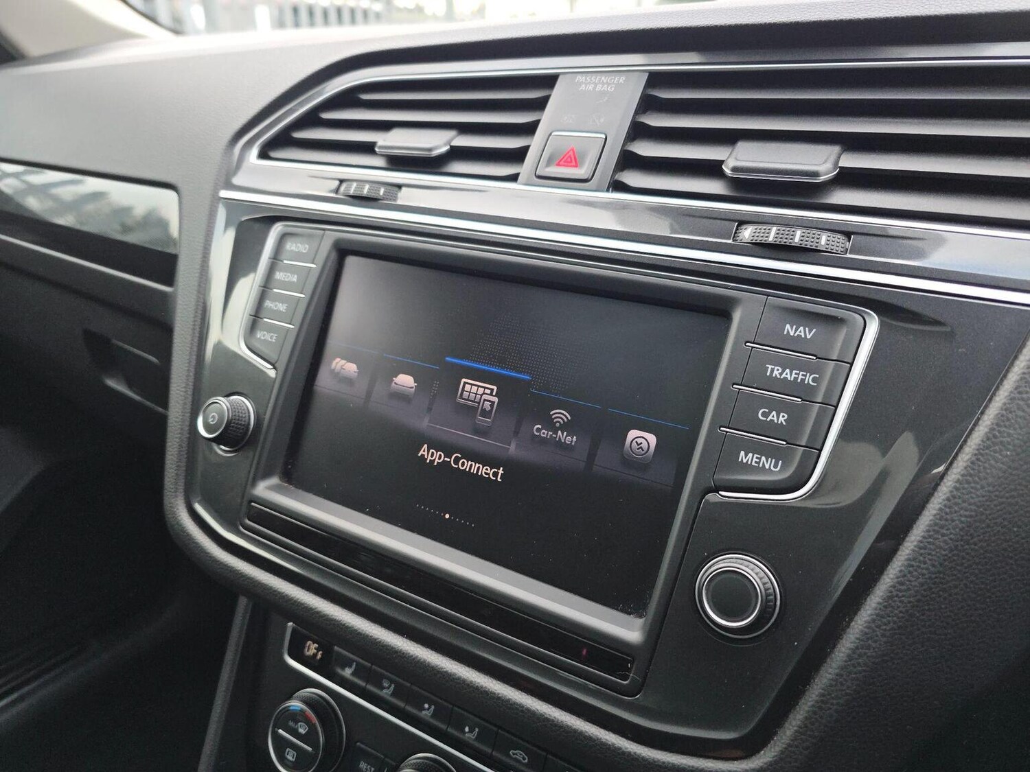 Used Volkswagen Tiguan 2017 for sale - 77501496: Photo 28