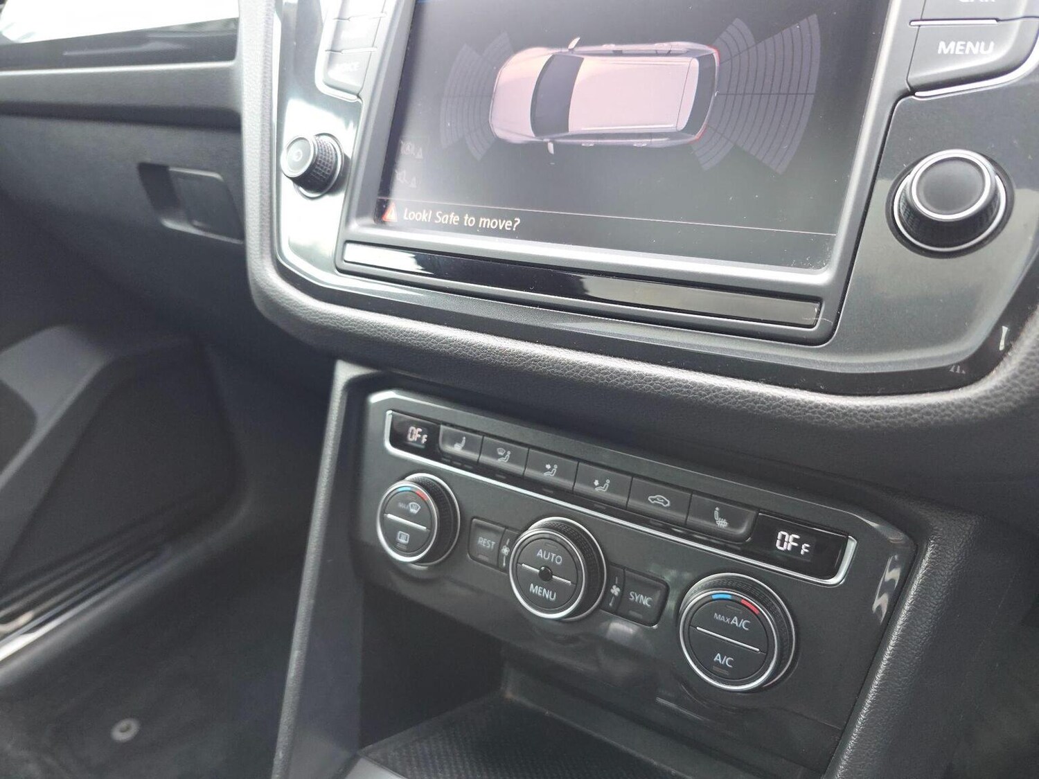 Used Volkswagen Tiguan 2017 for sale - 77501496: Photo 29