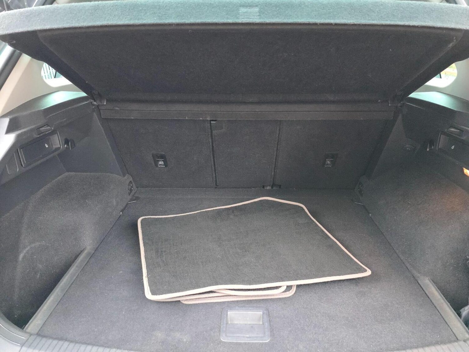 Used Volkswagen Tiguan 2017 for sale - 77501496: Photo 32