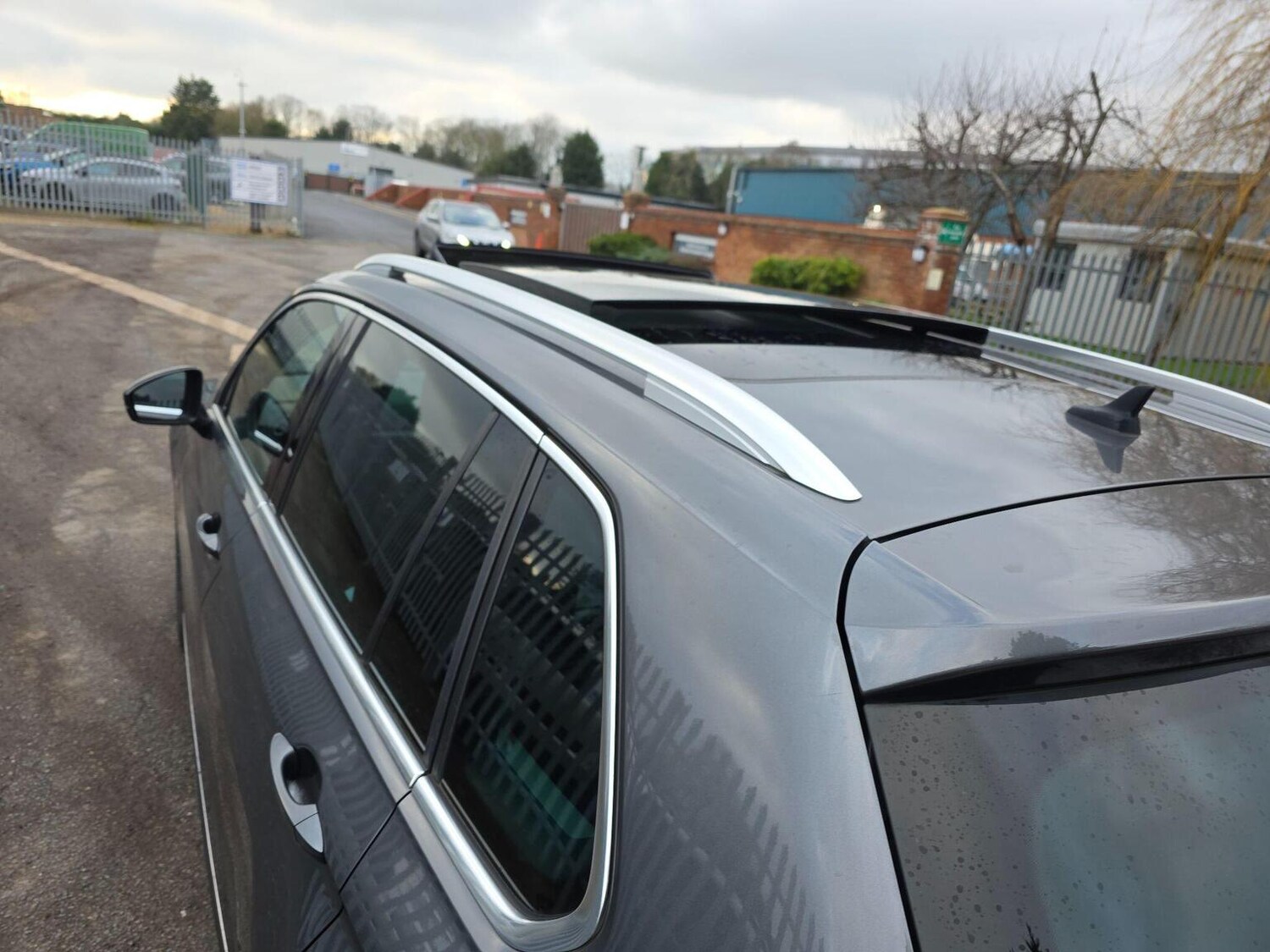 Used Volkswagen Tiguan 2017 for sale - 77501496: Photo 35