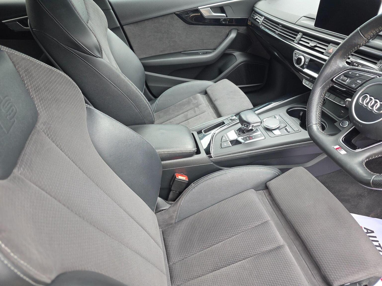 Used Audi A4 Avant 2018 for sale - 76794245: Photo 13