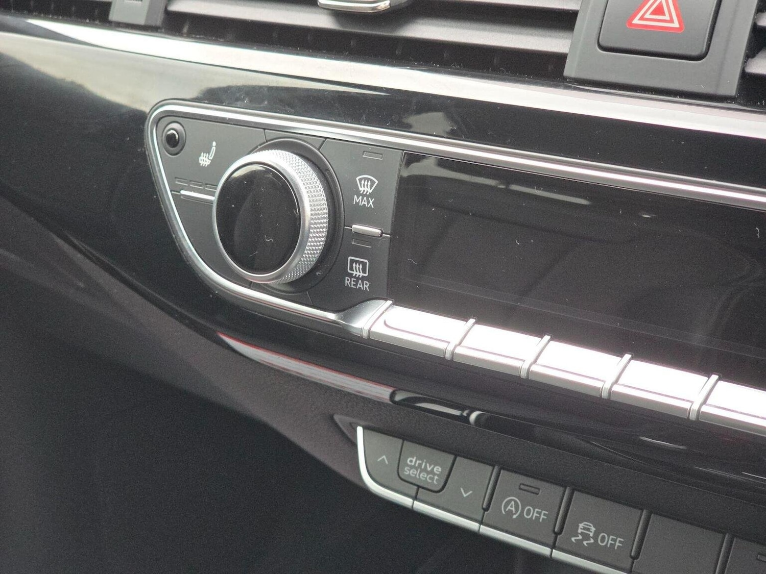 Used Audi A4 Avant 2018 for sale - 76794245: Photo 20