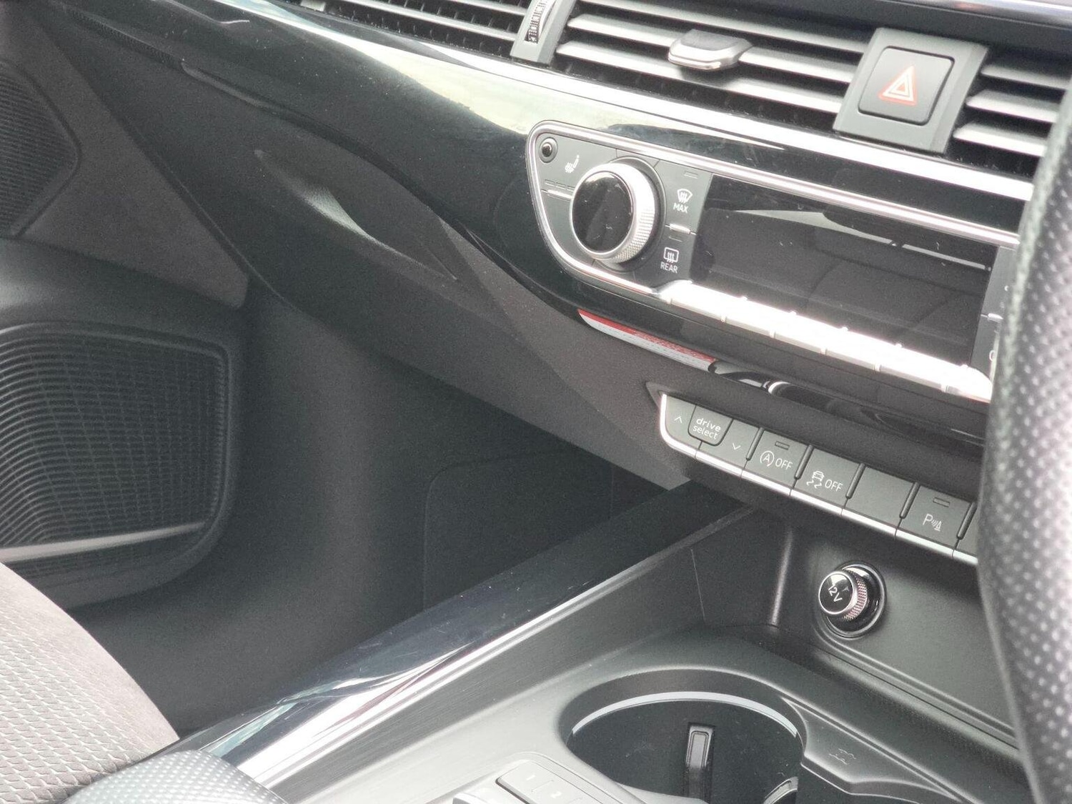 Used Audi A4 Avant 2018 for sale - 76794245: Photo 22