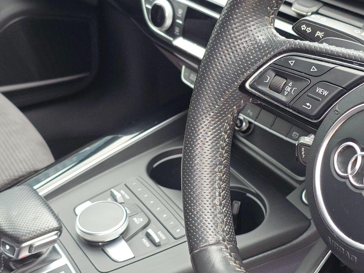 Used Audi A4 Avant 2018 for sale - 76794245: Photo 23