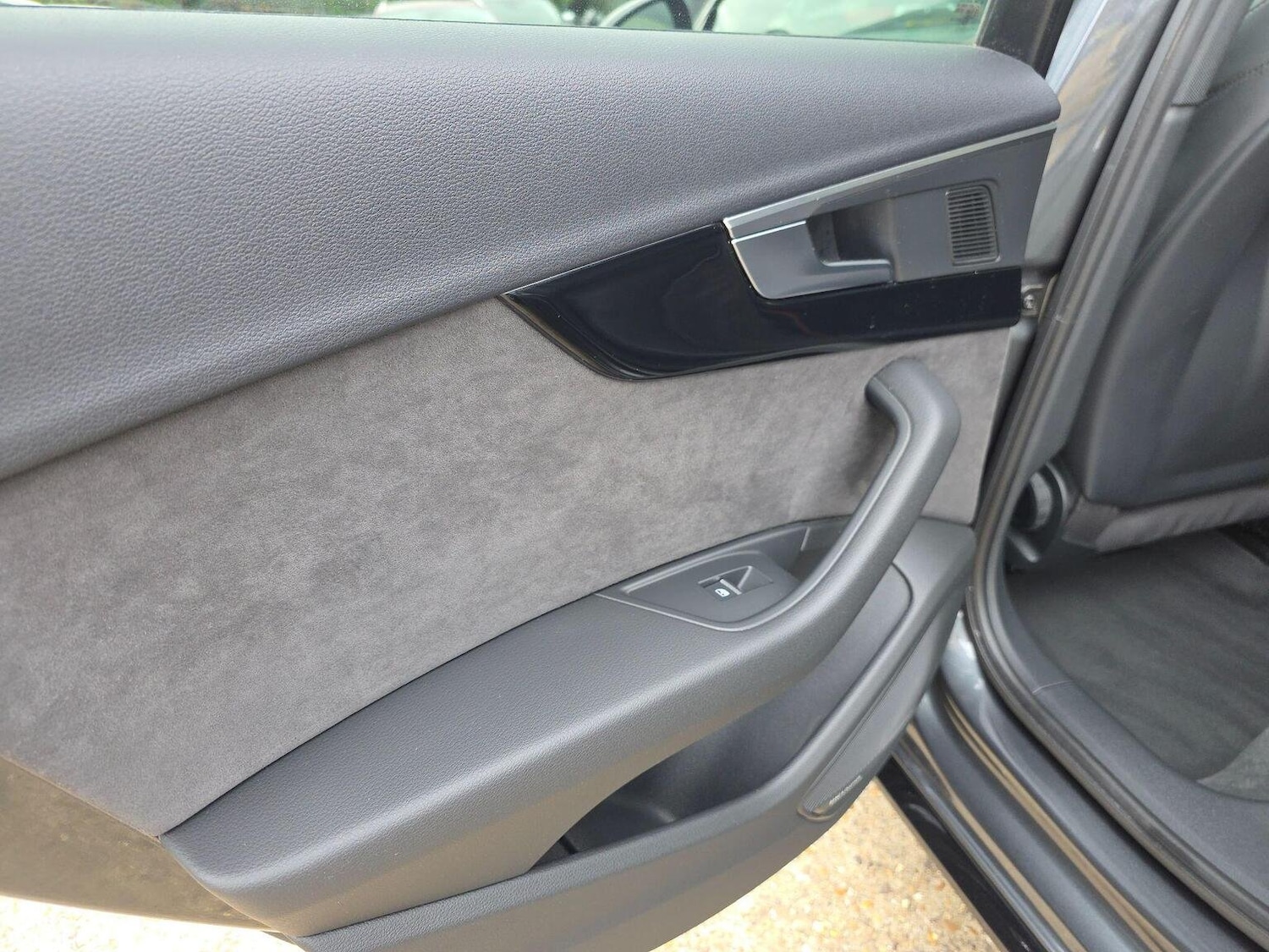 Used Audi A4 Avant 2018 for sale - 76794245: Photo 25