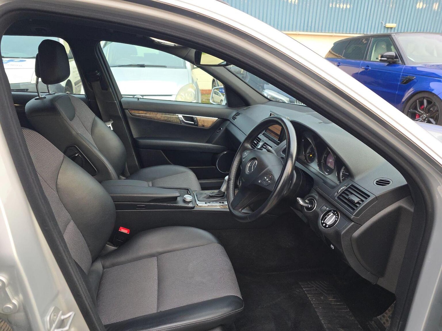 Used Mercedes-Benz C Class 2009 for sale - 76461539: Photo 13