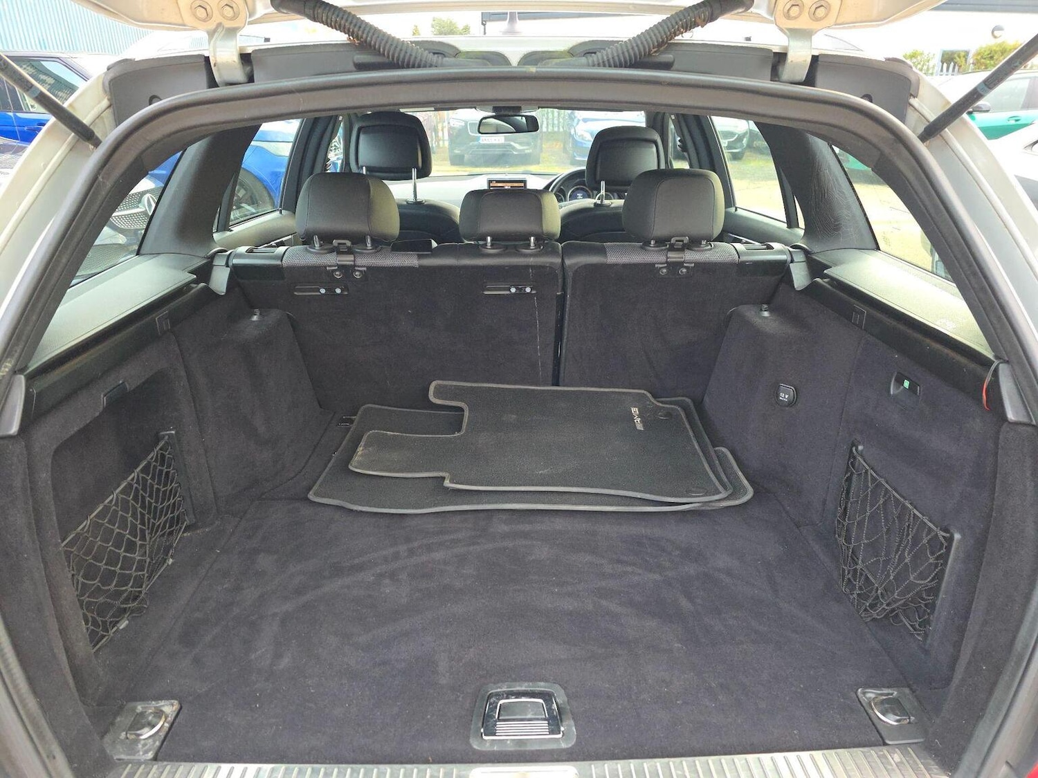 Used Mercedes-Benz C Class 2009 for sale - 76461539: Photo 25