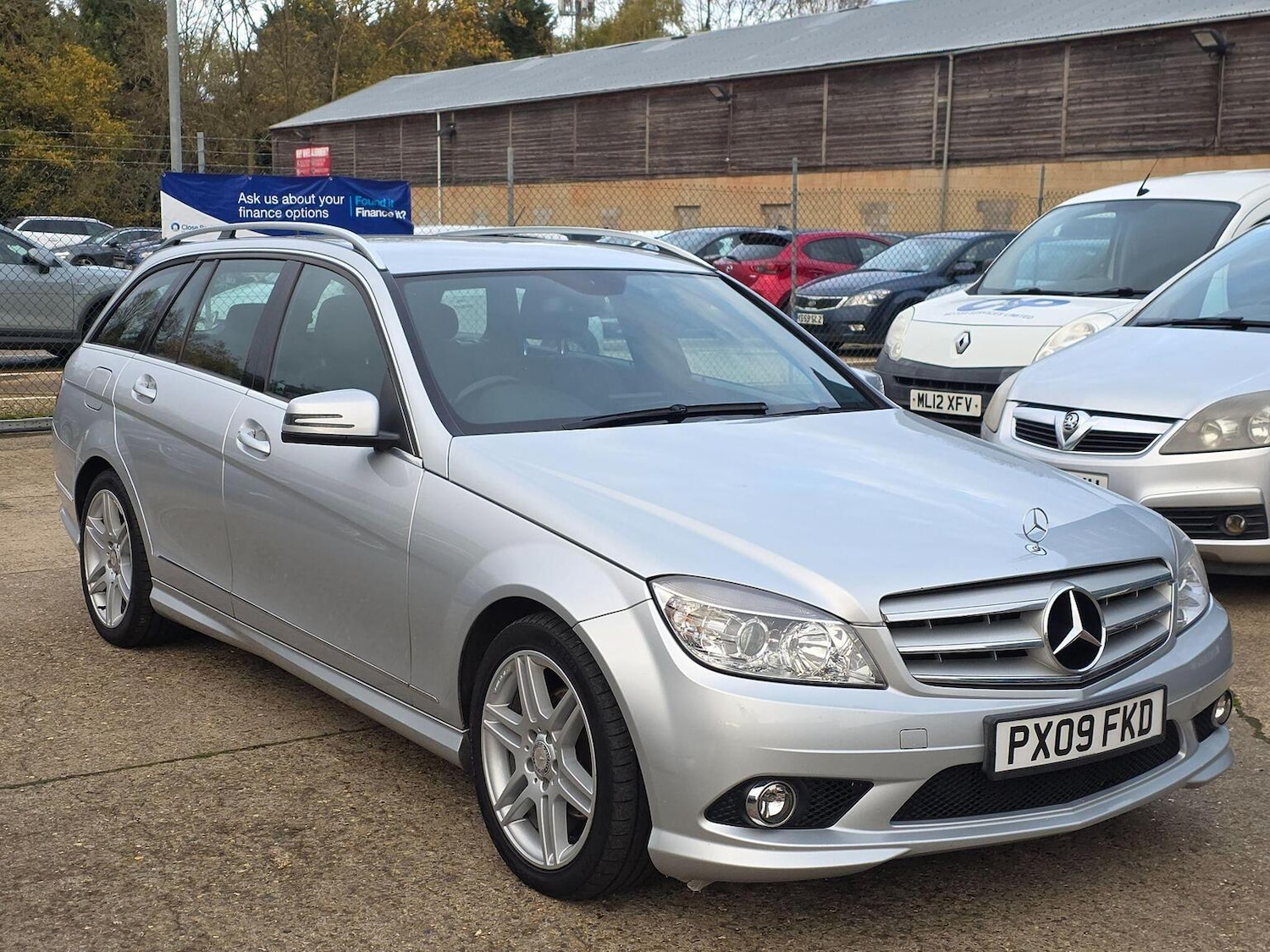 Used Mercedes-Benz C Class 2009 for sale - 76461539: Photo 5