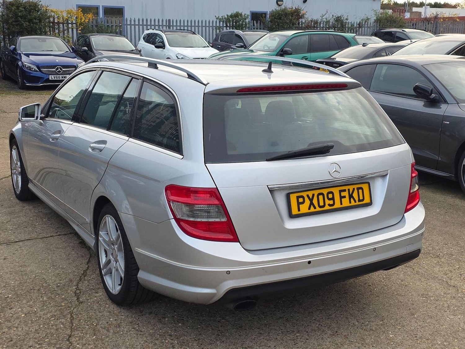 Used Mercedes-Benz C Class 2009 for sale - 76461539: Photo 6