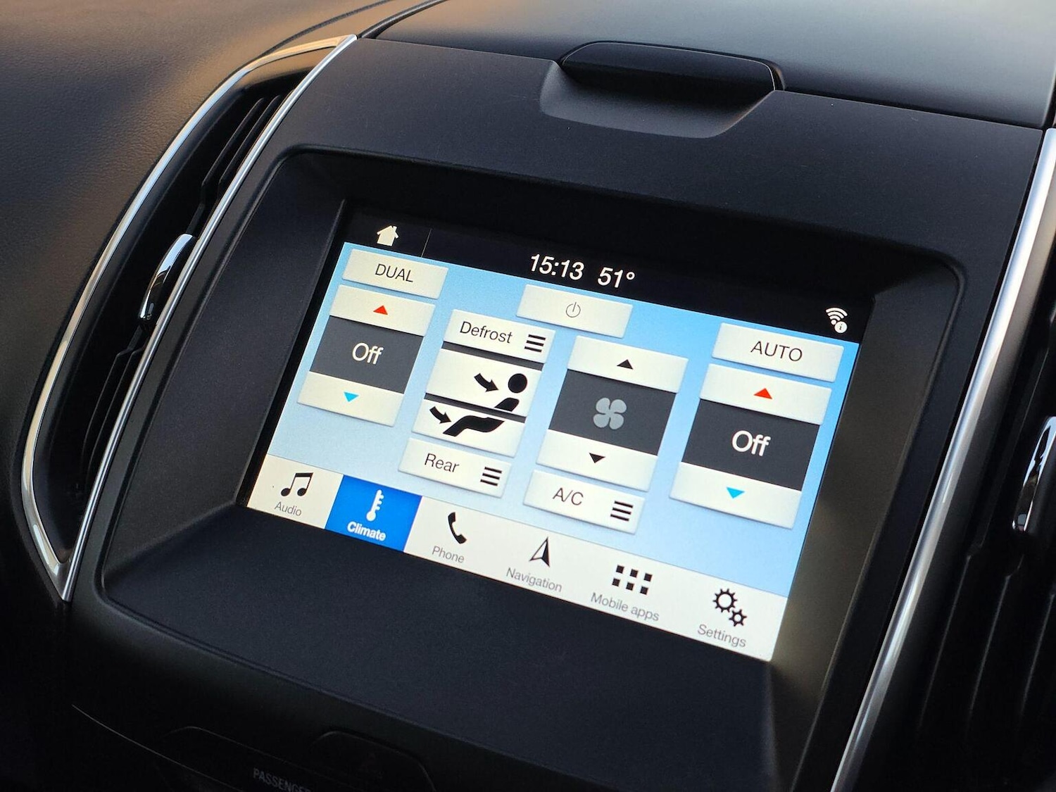 Used Ford Galaxy 2016 for sale - 76536678: Photo 32