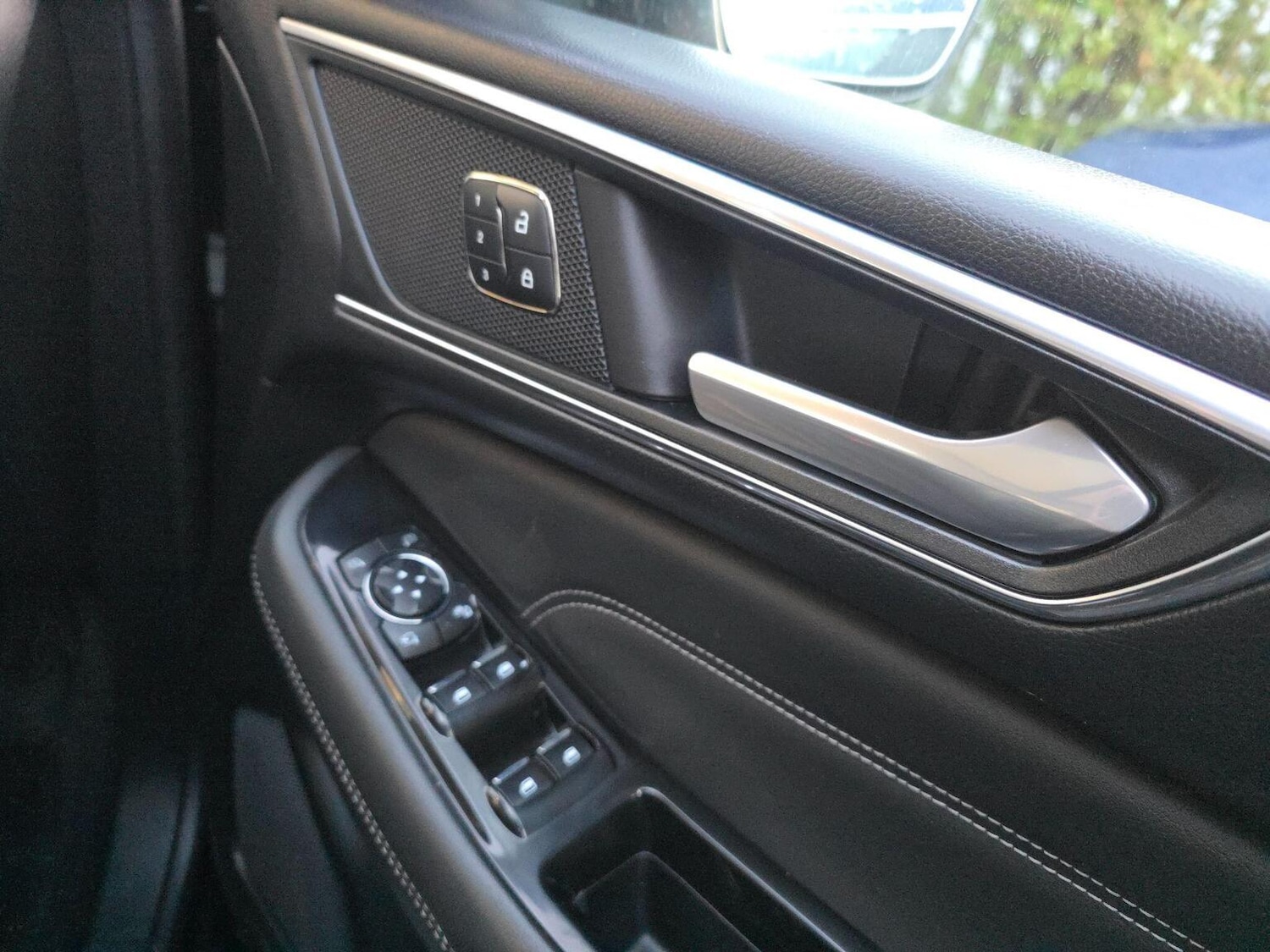 Used Ford Galaxy 2016 for sale - 76536678: Photo 41