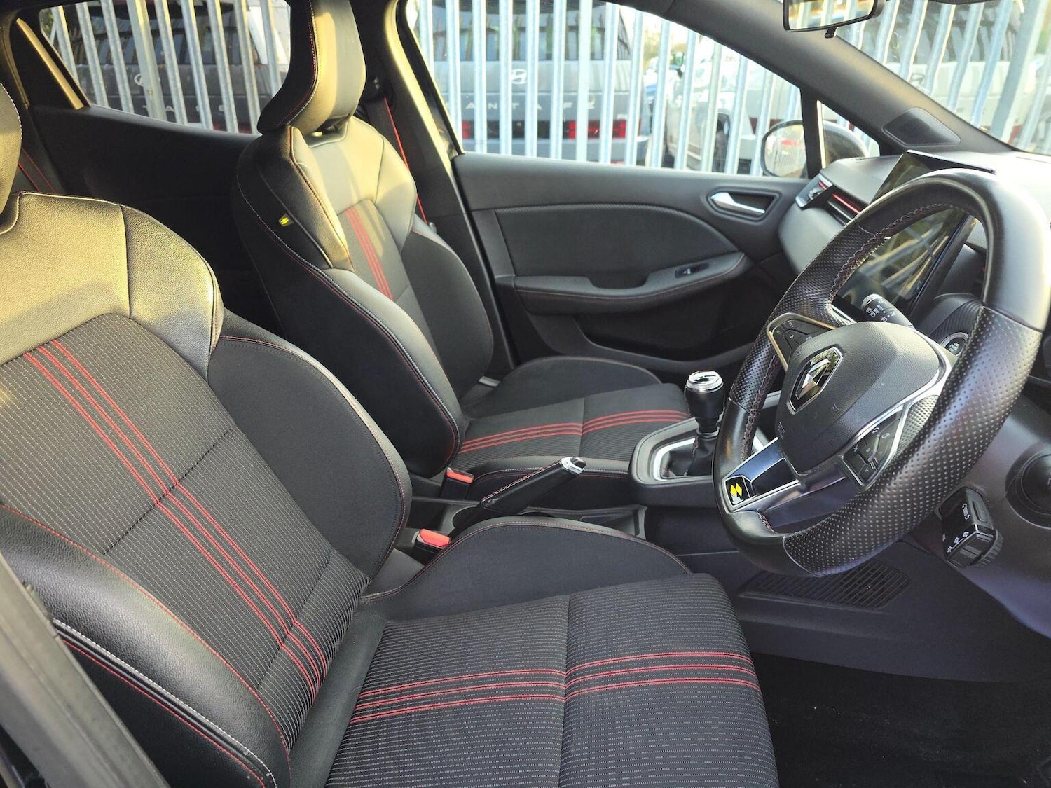Used Renault Clio 2020 for sale - 77385170: Photo 10