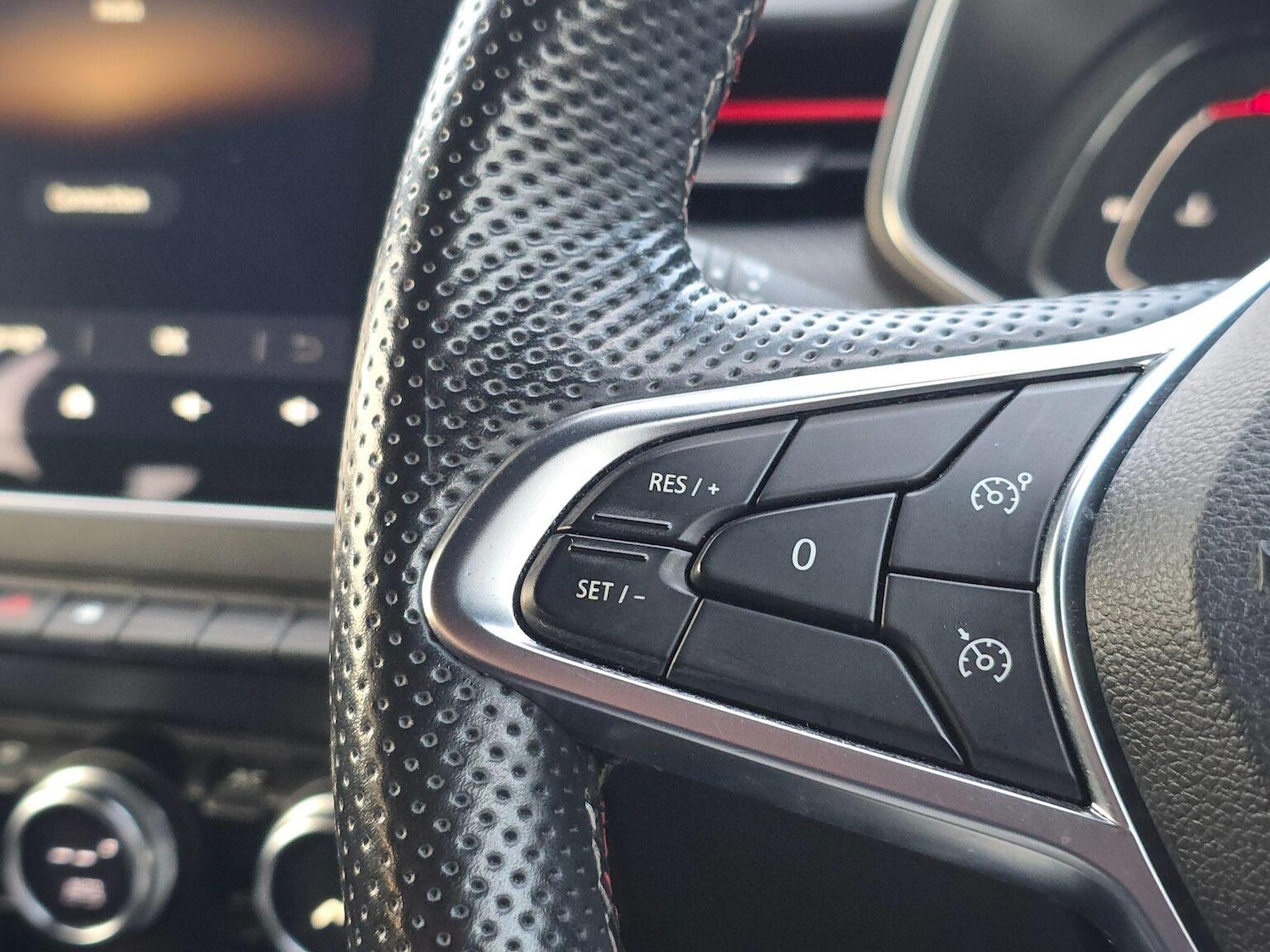 Used Renault Clio 2020 for sale - 77385170: Photo 14