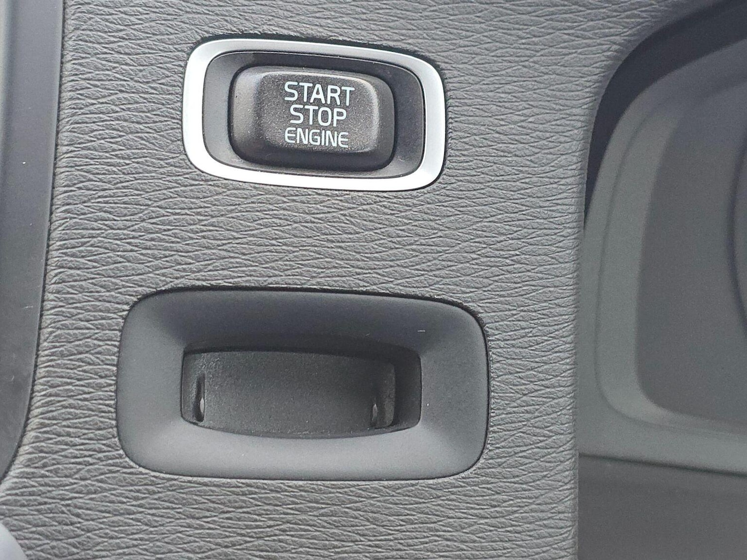 Used Volvo S60 2012 for sale - 77303736: Photo 18