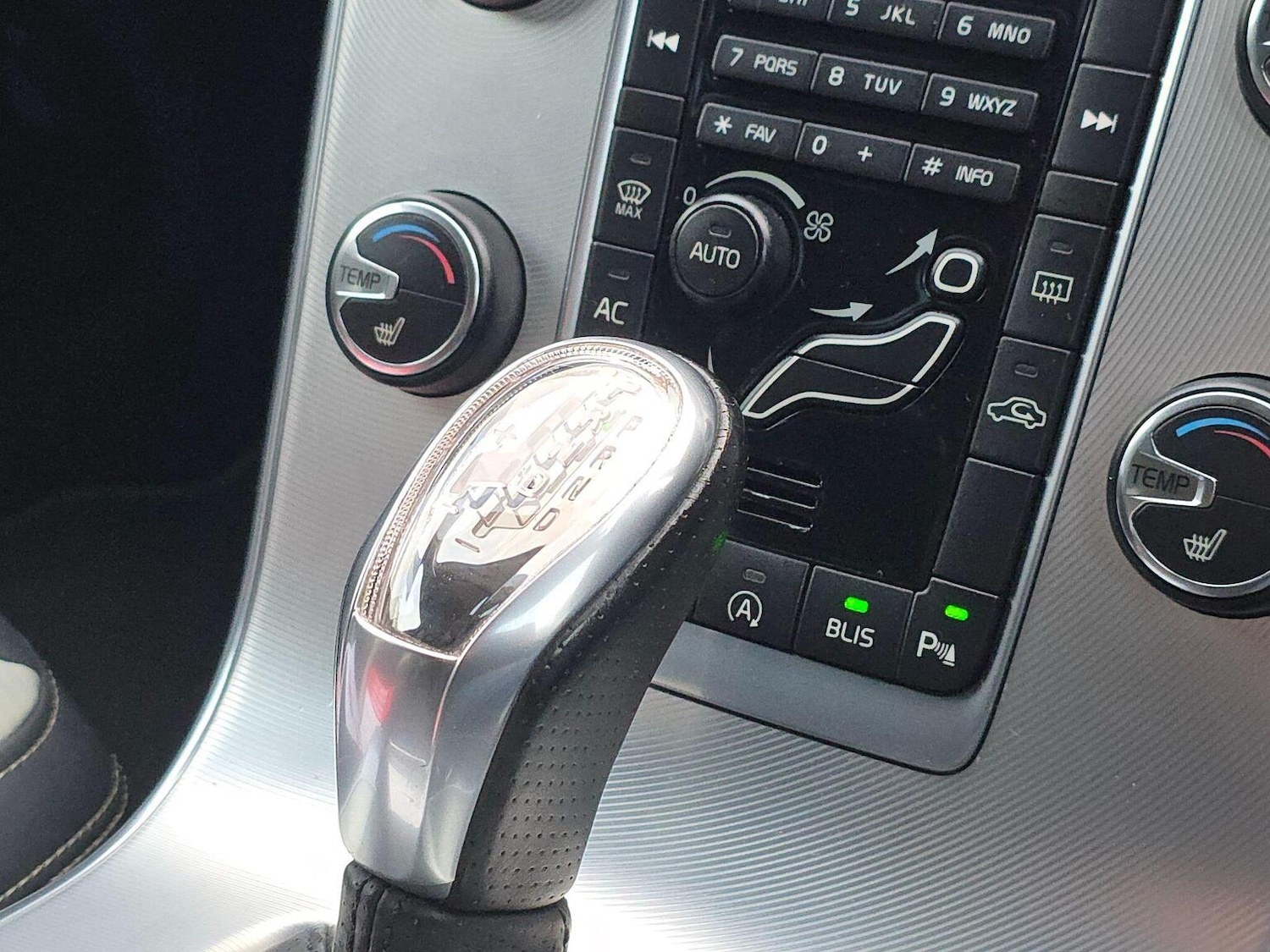 Used Volvo S60 2012 for sale - 77303736: Photo 22