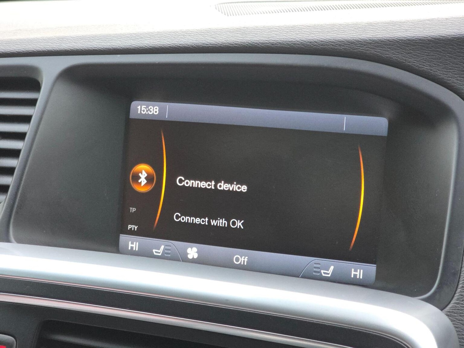 Used Volvo S60 2012 for sale - 77303736: Photo 31