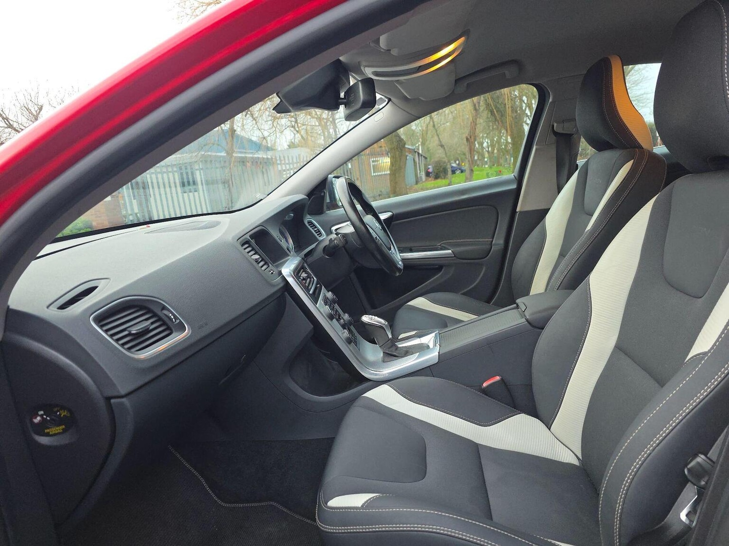 Used Volvo S60 2012 for sale - 77303736: Photo 39