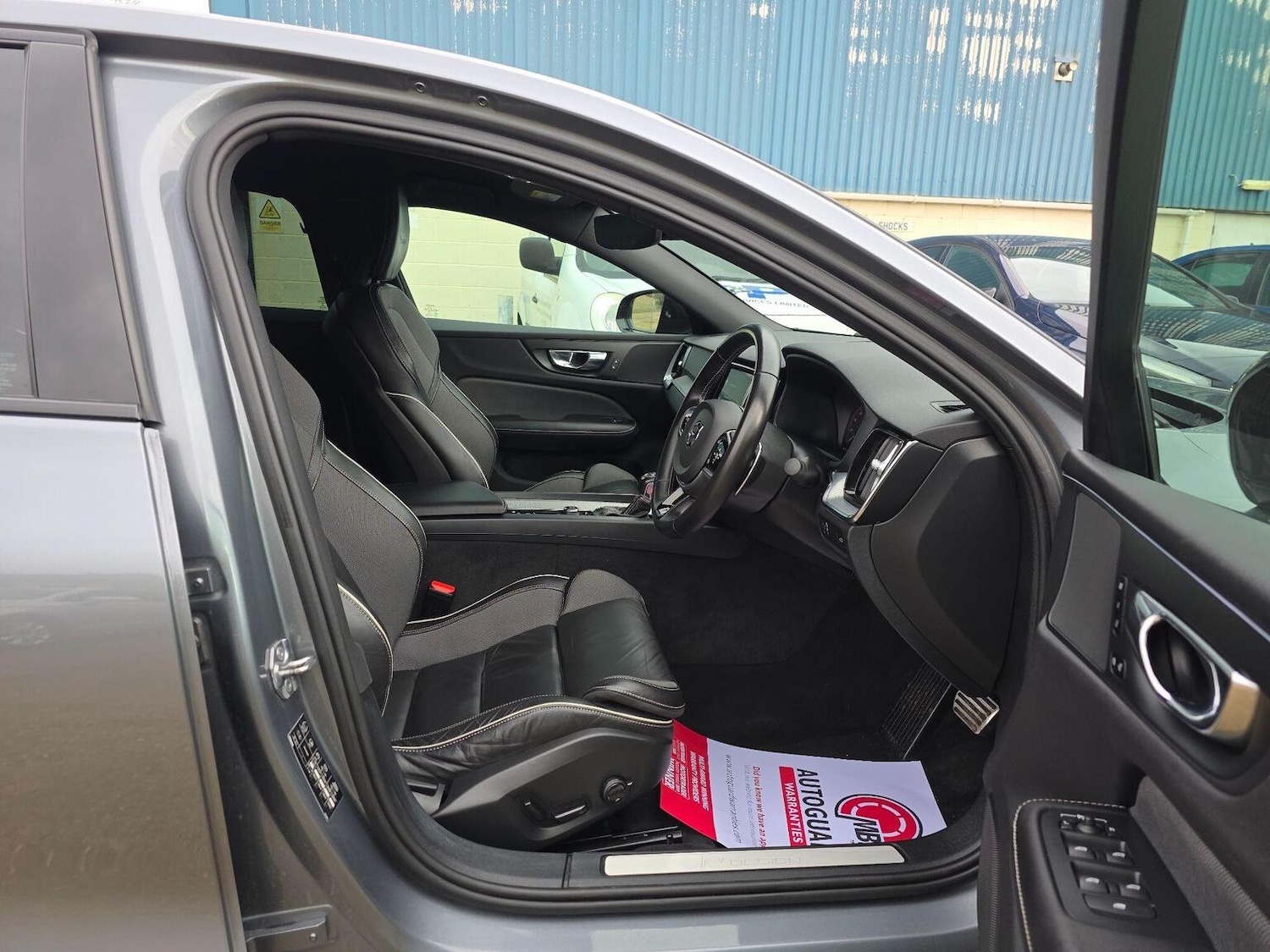 Used Volvo S60 2020 for sale - 77632488: Photo 2