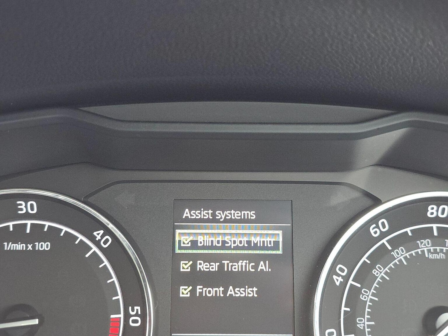 Used Skoda Superb 2018 for sale - 76198158: Photo 32