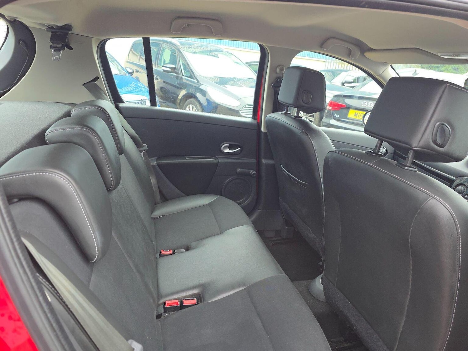 Used Renault Clio 2012 for sale - 77749925: Photo 13